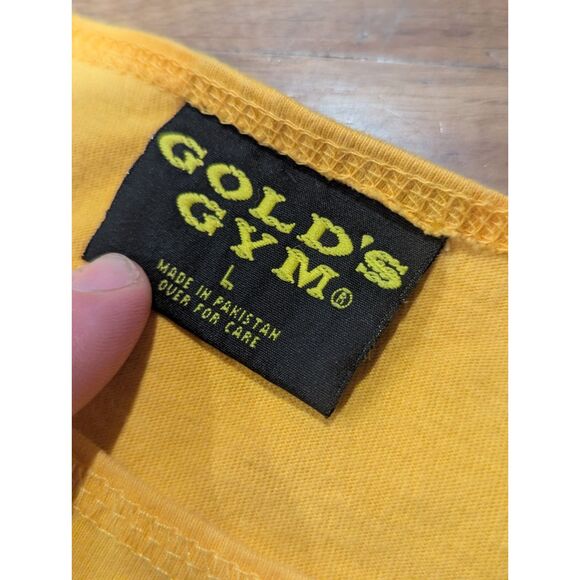 Vintage Gold’s Gym Cropped T-Shirt Men’s L Yellow Y2K Training Center Cutoff... - Picture 10 of 11